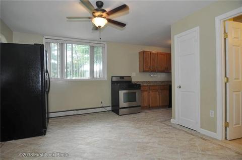662 Park Ave, Woonsocket, RI 02895 photo 3