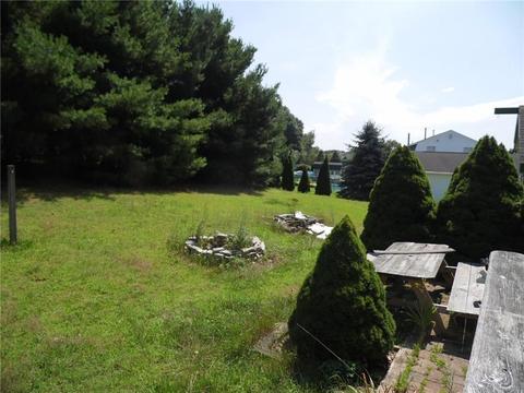 2 Blue Sky Dr, Westerly, RI 02891 photo 4