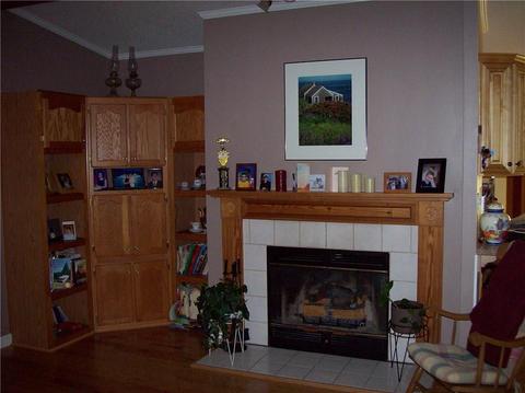 9 Sandra Cir, Coventry, RI 02816 photo 2