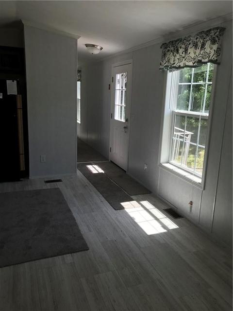 27 Hemlock Dr, Glocester, RI 02814 photo 5