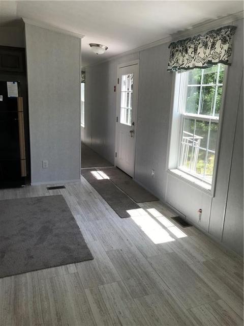 27 Hemlock Dr, Glocester, RI 02814 photo 4