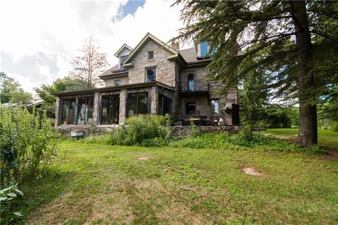 580 Ledge Rd, Coventry, RI 02816 photo 1