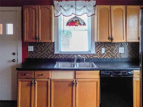 466 King St, Fall River, MA 02724 photo 8