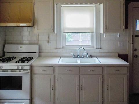 466 King St, Fall River, MA 02724 photo 10