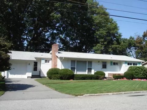 107 Cushing Rd, Warwick, RI 02888 photo 1