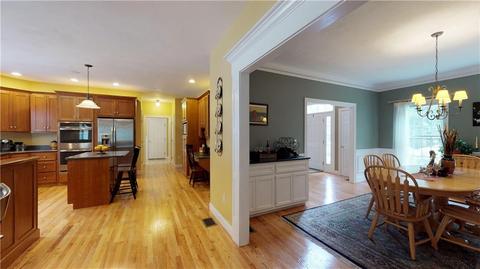 5 River Bend Rd, Upton, MA 01568 photo 4