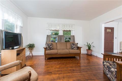 237 Armstrong Ave, Warwick, RI 02889 photo 6