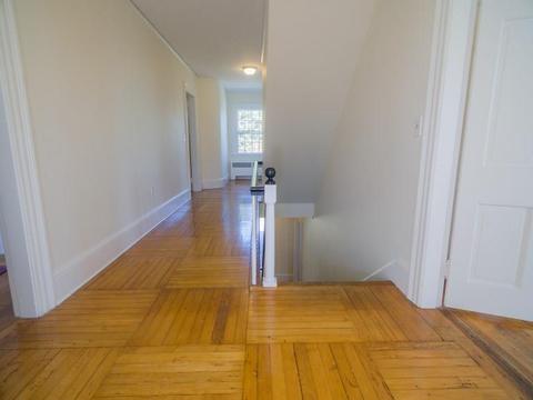 233 Tuckerman Ave, Middletown, RI 02842 photo 22