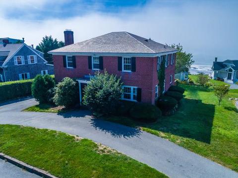 233 Tuckerman Ave, Middletown, RI 02842 photo 2