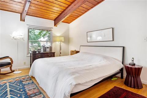 79 Love Ln, Warwick, RI 02886 photo 9