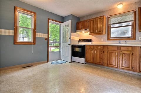 2 Ichabod Ln, Westerly, RI 02891 photo 5