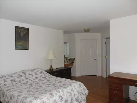 4 Schilke Dr, Westerly, RI 02891 photo 9