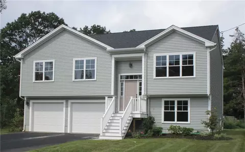 31 Pinecrest Dr, Exeter, RI 02822 photo 1