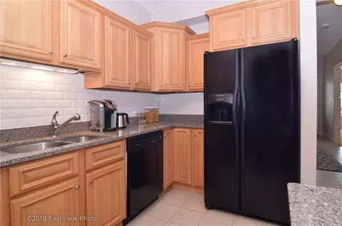 919 Bay St #24, Fall River, MA 02724 photo 11