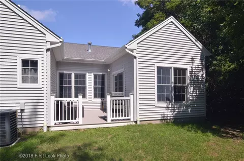 919 Bay St #24, Fall River, MA 02724 photo 4