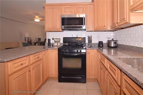 919 Bay St #24, Fall River, MA 02724 photo 12