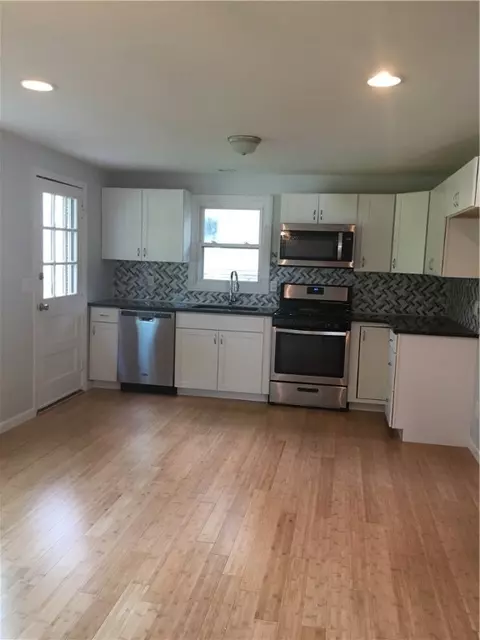 264 Diamond Hill Rd, Woonsocket, RI 02895 photo 5