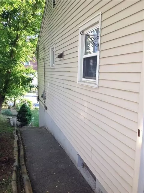 264 Diamond Hill Rd, Woonsocket, RI 02895 photo 4