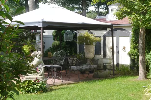 33 Step Cir, Warwick, RI 02889 photo 23