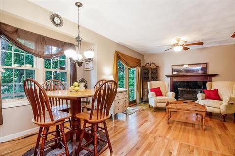 29 Peacock Rd, Warwick, RI 02886 photo 9