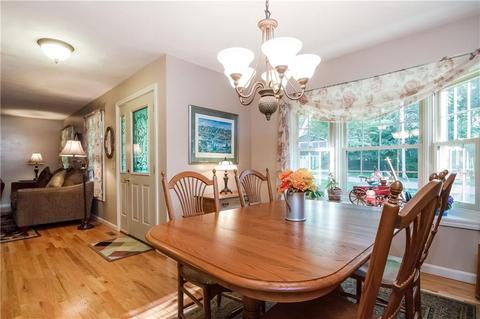29 Peacock Rd, Warwick, RI 02886 photo 8