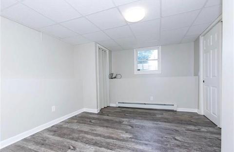 100 Holmes Rd, Warwick, RI 02888 photo 11