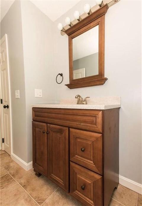 100 Holmes Rd, Warwick, RI 02888 photo 7