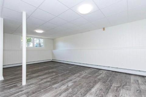 100 Holmes Rd, Warwick, RI 02888 photo 10