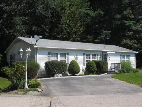 89 Lear Dr, Coventry, RI 02816 photo 1