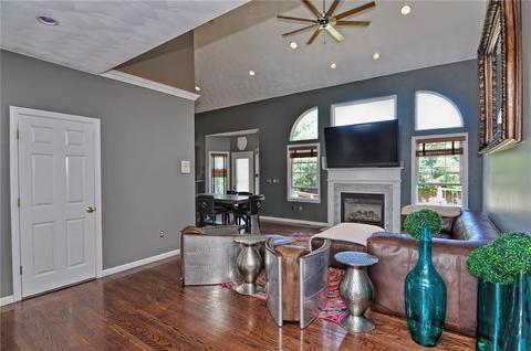 56 Red Hawk Dr, Cranston, RI 02921 photo 6