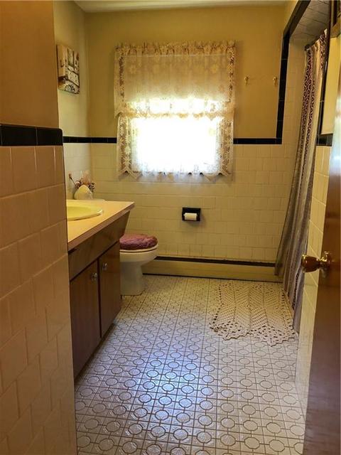 128 8th Ave, Woonsocket, RI 02895 photo 17
