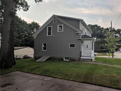 64 Phillips St, Woonsocket, RI 02895 photo 3