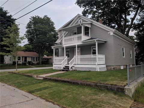 64 Phillips St, Woonsocket, RI 02895 photo 2