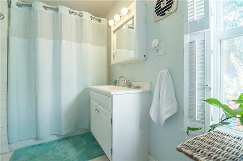 74 Hermit Dr, Warwick, RI 02889 photo 21