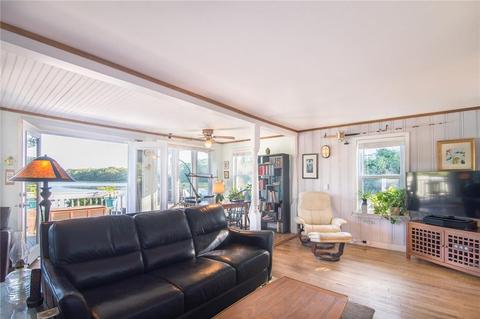 74 Hermit Dr, Warwick, RI 02889 photo 12