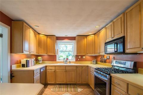 74 Hermit Dr, Warwick, RI 02889 photo 16