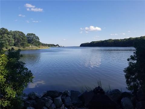 74 Hermit Dr, Warwick, RI 02889 photo 1