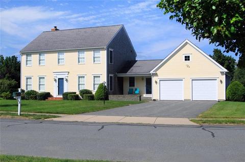 16 Paddock Ln, Middletown, RI 02842 photo 1
