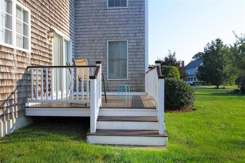 16 Paddock Ln, Middletown, RI 02842 photo 27