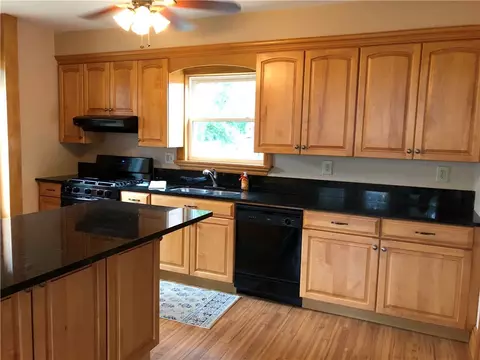 59 Steele Ave, Warwick, RI 02889 photo 5