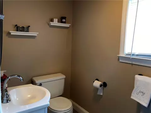 59 Steele Ave, Warwick, RI 02889 photo 14
