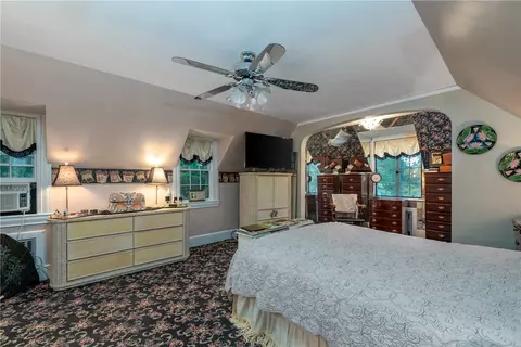 583 Harris Ave, Woonsocket, RI 02895 photo 32
