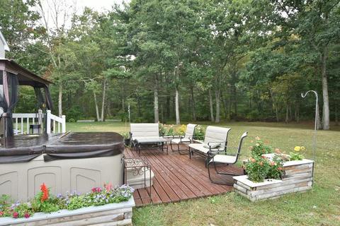 8 Ox Pull Rd, Richmond, RI 02812 photo 5