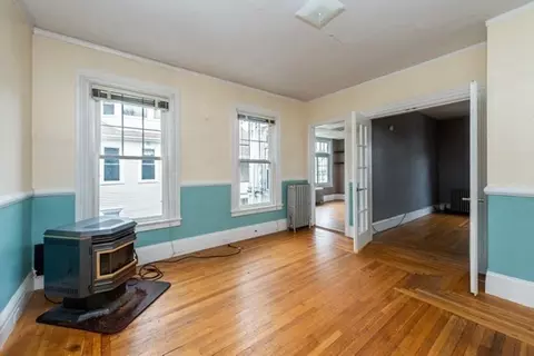 37 Summer St, Woonsocket, RI 02895 photo 13