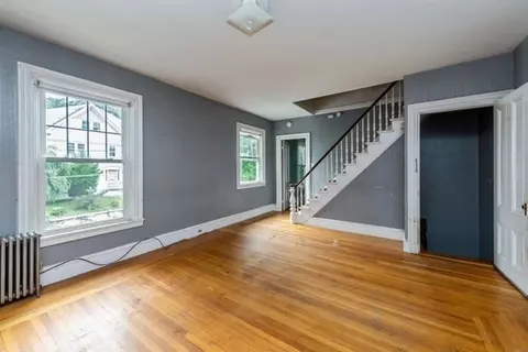 37 Summer St, Woonsocket, RI 02895 photo 15