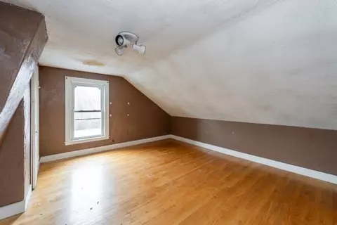 37 Summer St, Woonsocket, RI 02895 photo 18