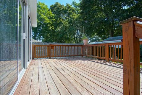 86 Falcon Ave, Warwick, RI 02888 photo 12