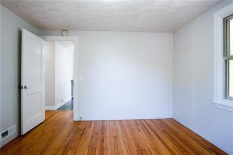 86 Falcon Ave, Warwick, RI 02888 photo 23