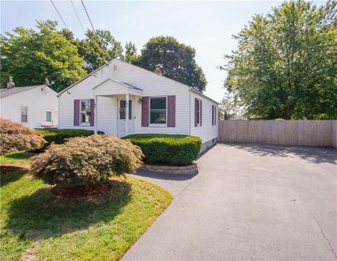 86 Falcon Ave, Warwick, RI 02888 photo 6