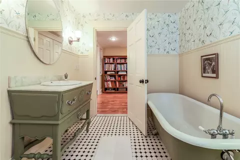 32 Broad St, Warren, RI 02885 photo 23